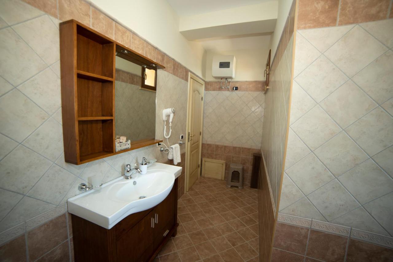 B&B La Terrazza Degli Scrittori Racalmuto 外观 照片