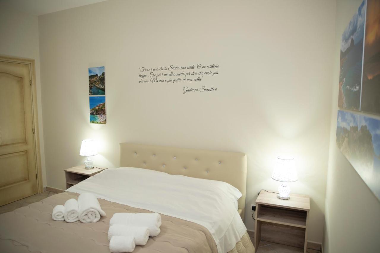 B&B La Terrazza Degli Scrittori Racalmuto 外观 照片