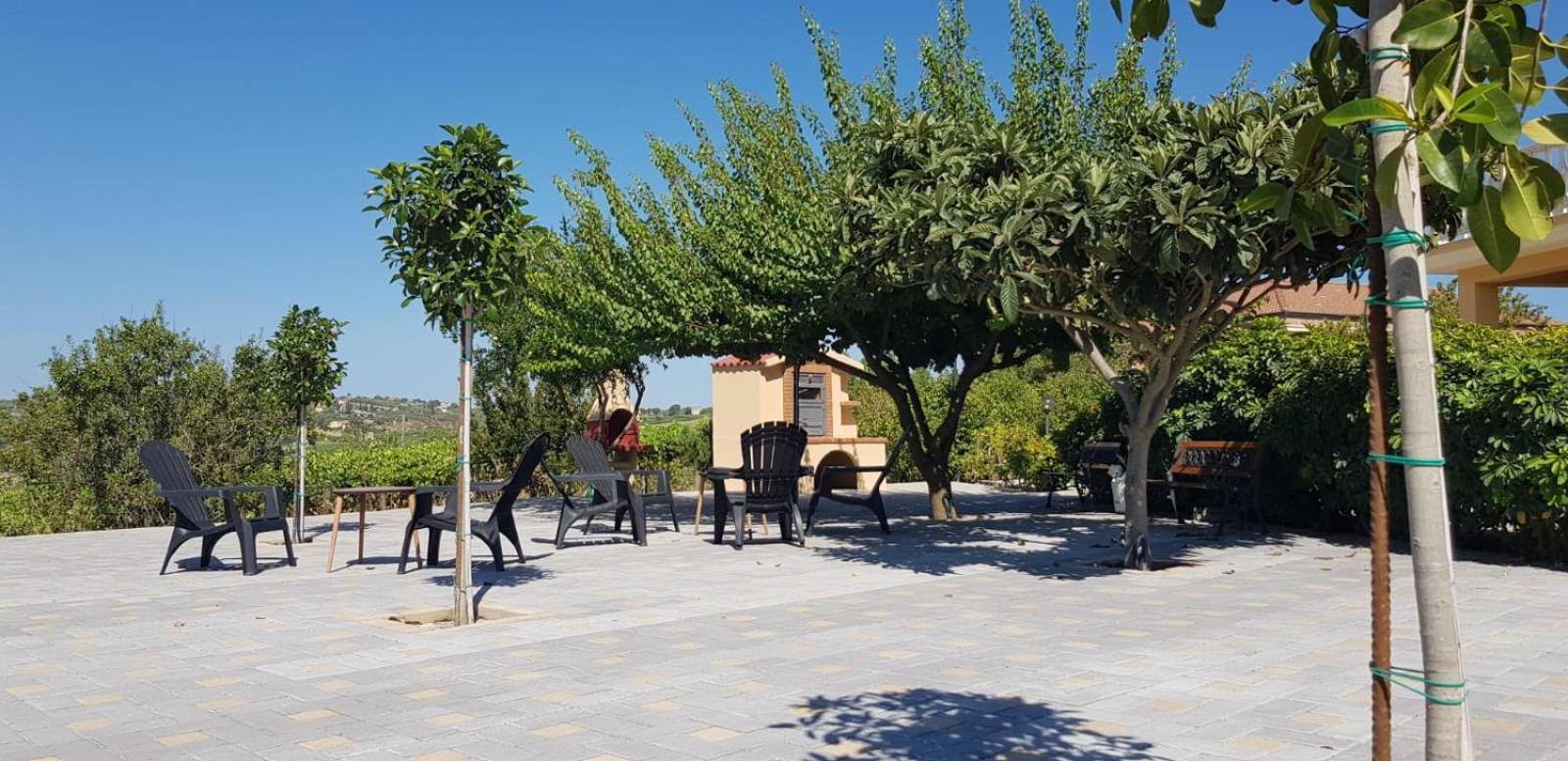 B&B La Terrazza Degli Scrittori Racalmuto 外观 照片