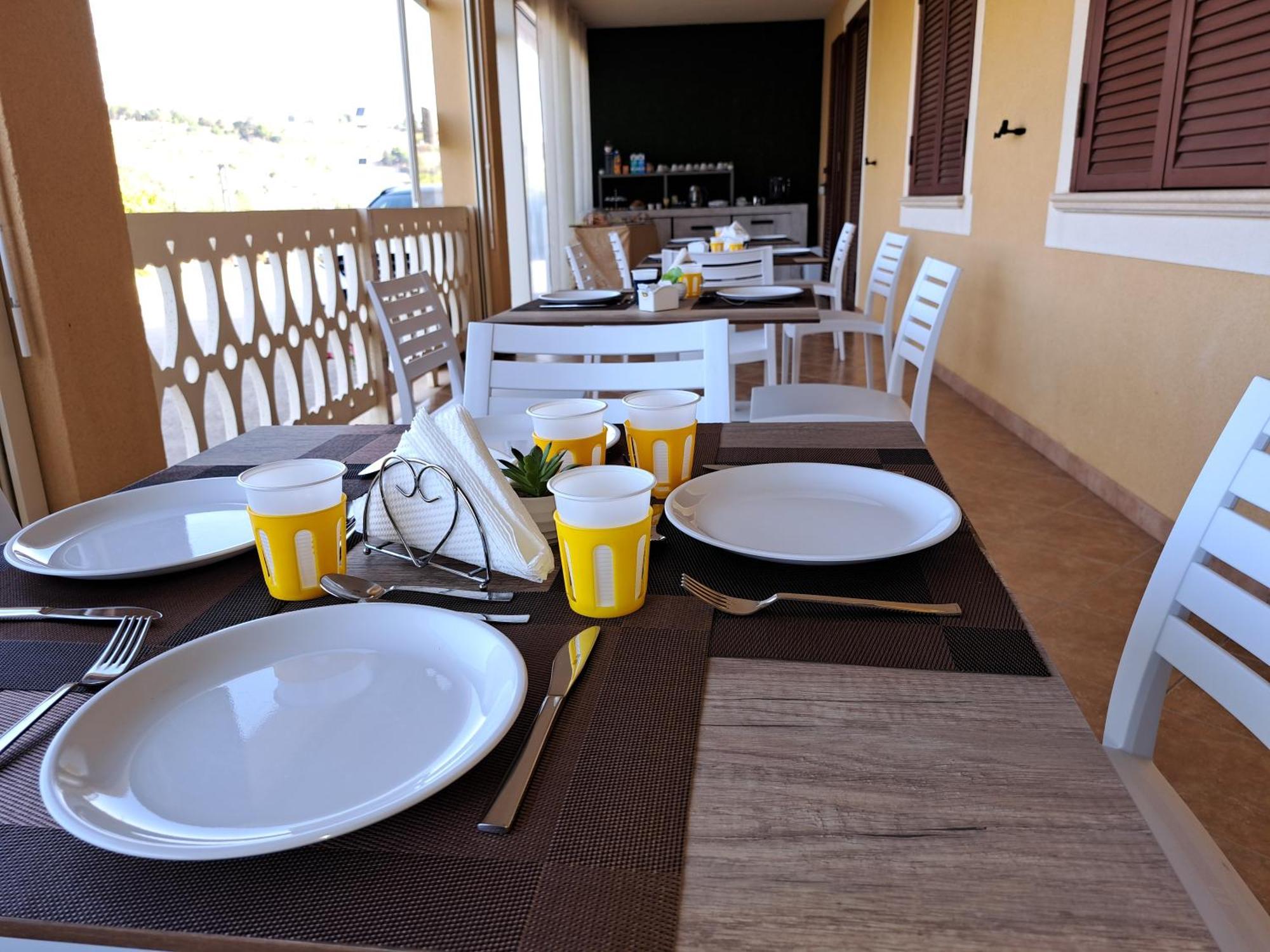 B&B La Terrazza Degli Scrittori Racalmuto 外观 照片